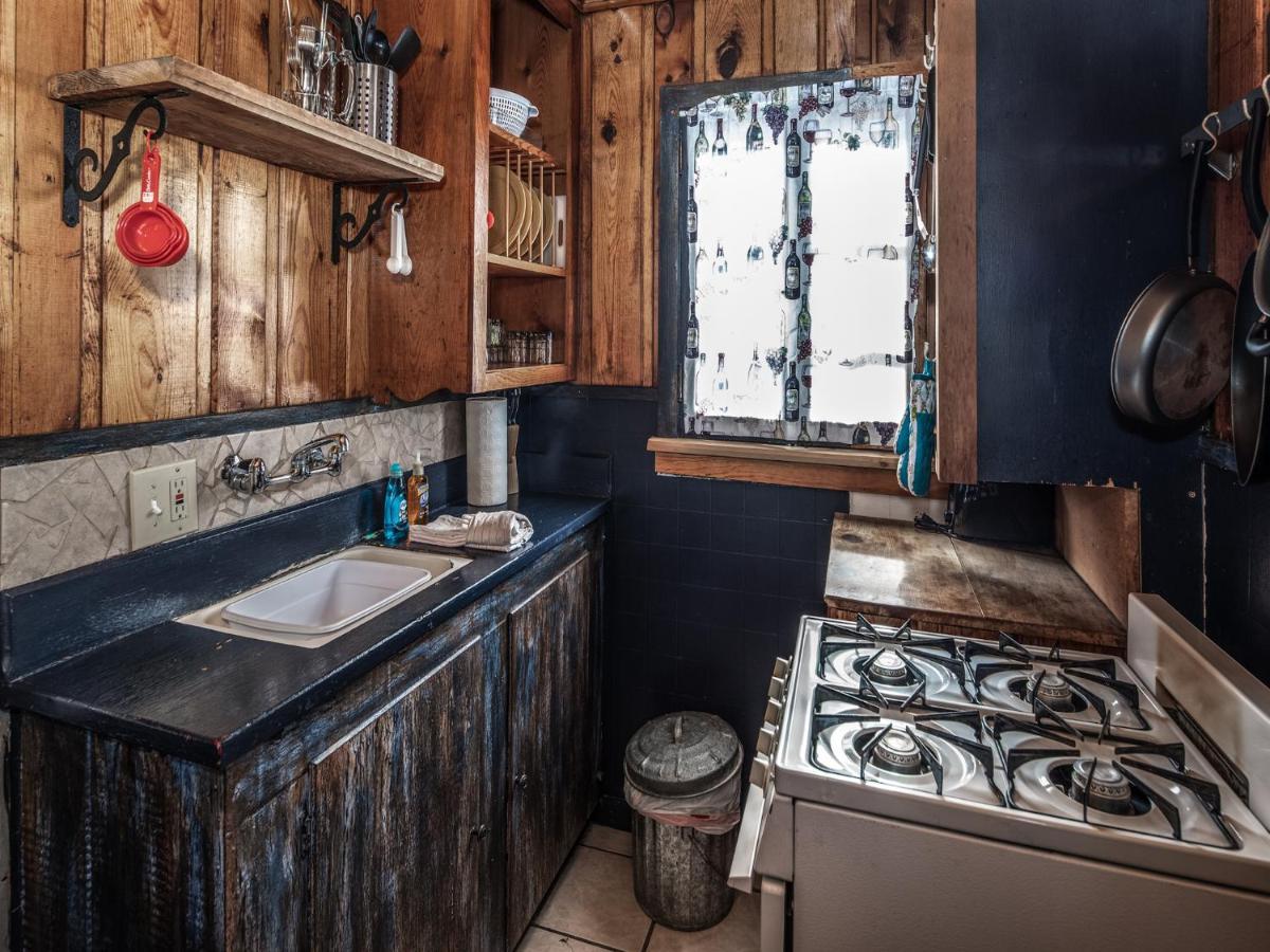 Apache Village 4, King Studio, Midtown, Sleeps 2 루이도소 외부 사진